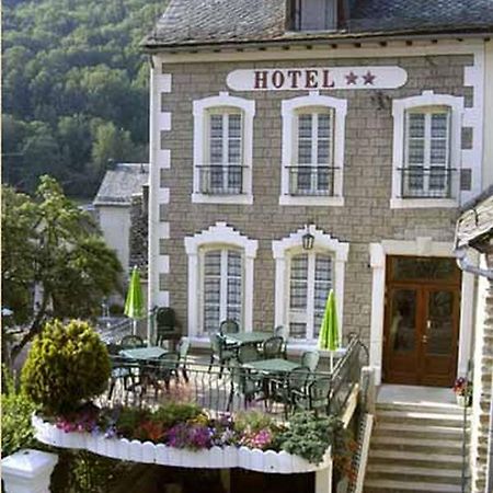 Hotel Des Voyageurs Saint-Chély-dʼAubrac Екстериор снимка